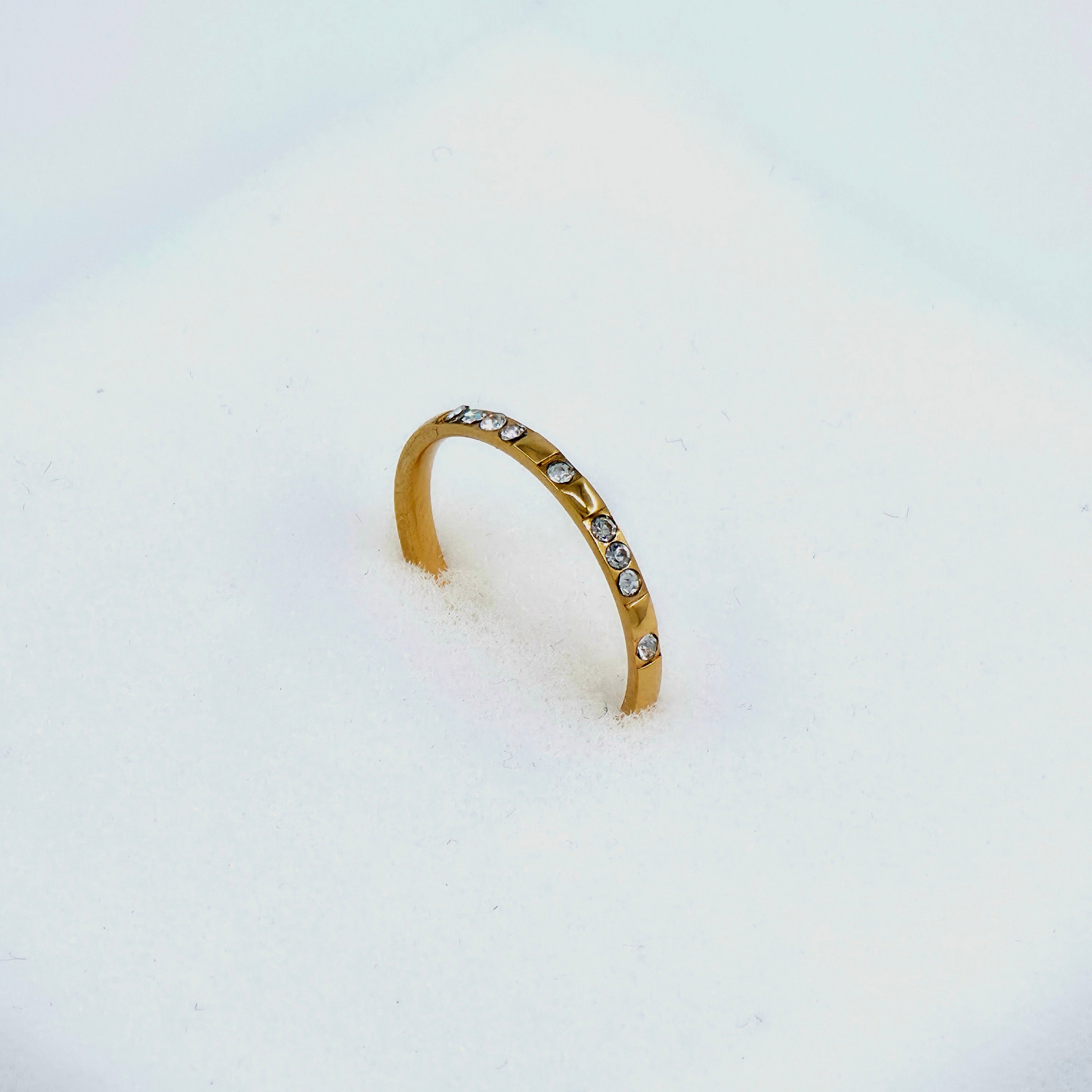 Bague Fine Dorée Strass
