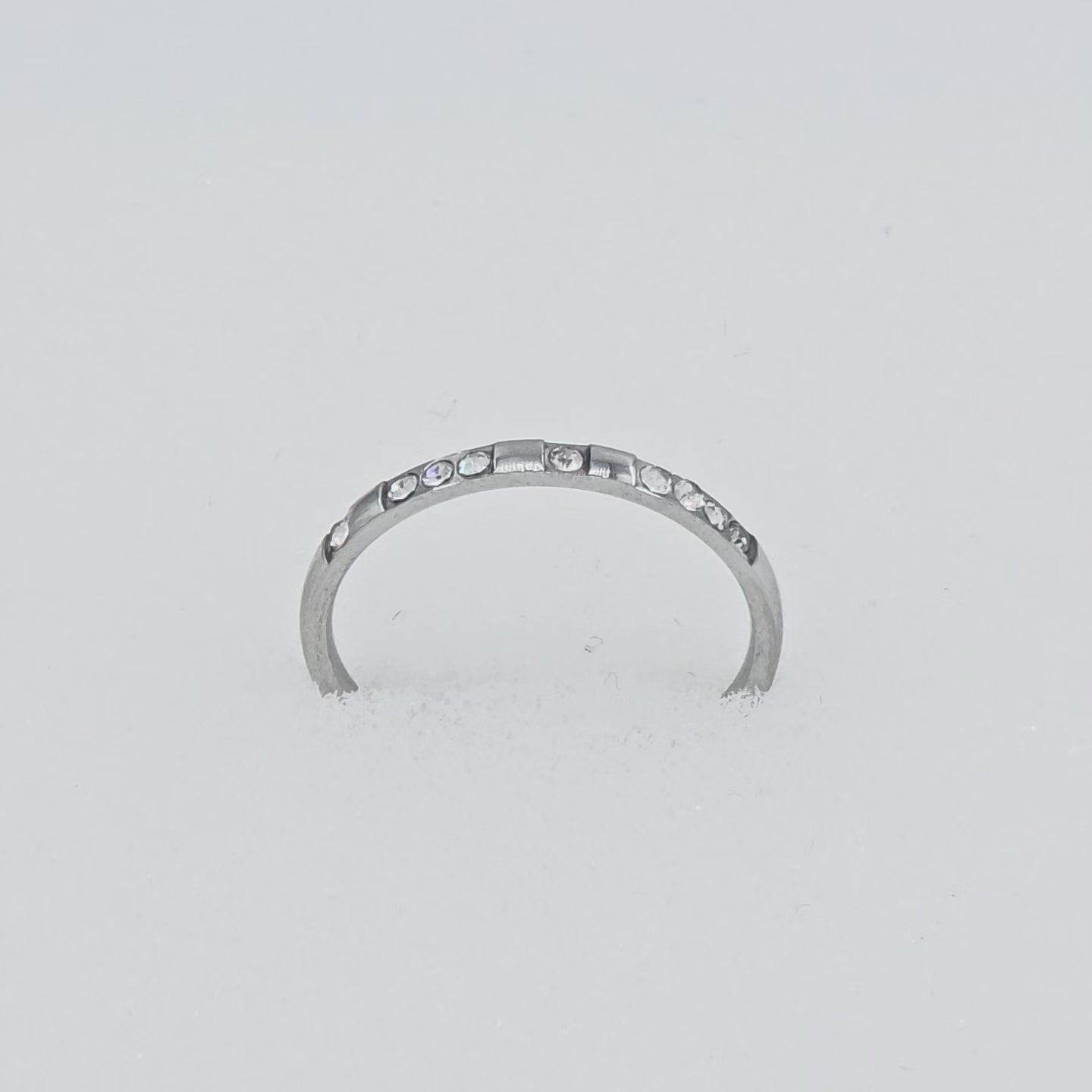 Bague Fine Dorée Strass